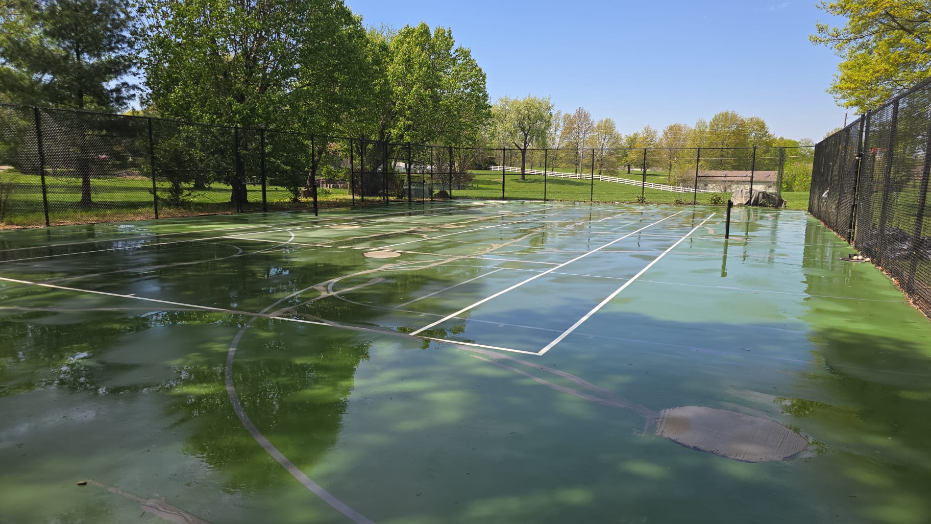 Expert Tennis Court Pressure Washing in Overland Park