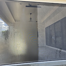Impressive-Screen-Cleaning-on-Bucyrus-Patio 2