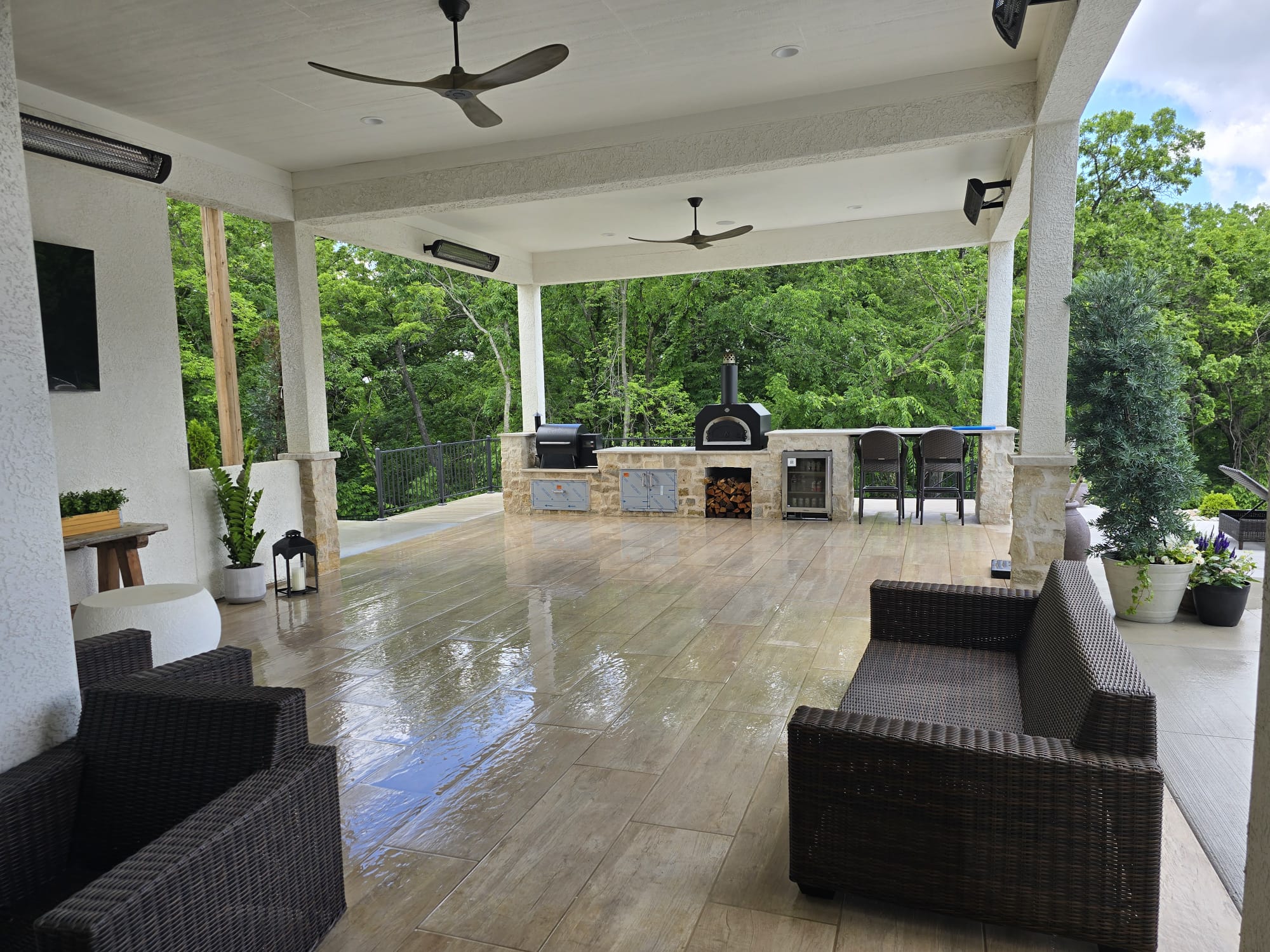 Pool Deck Cleaning in Overland Park